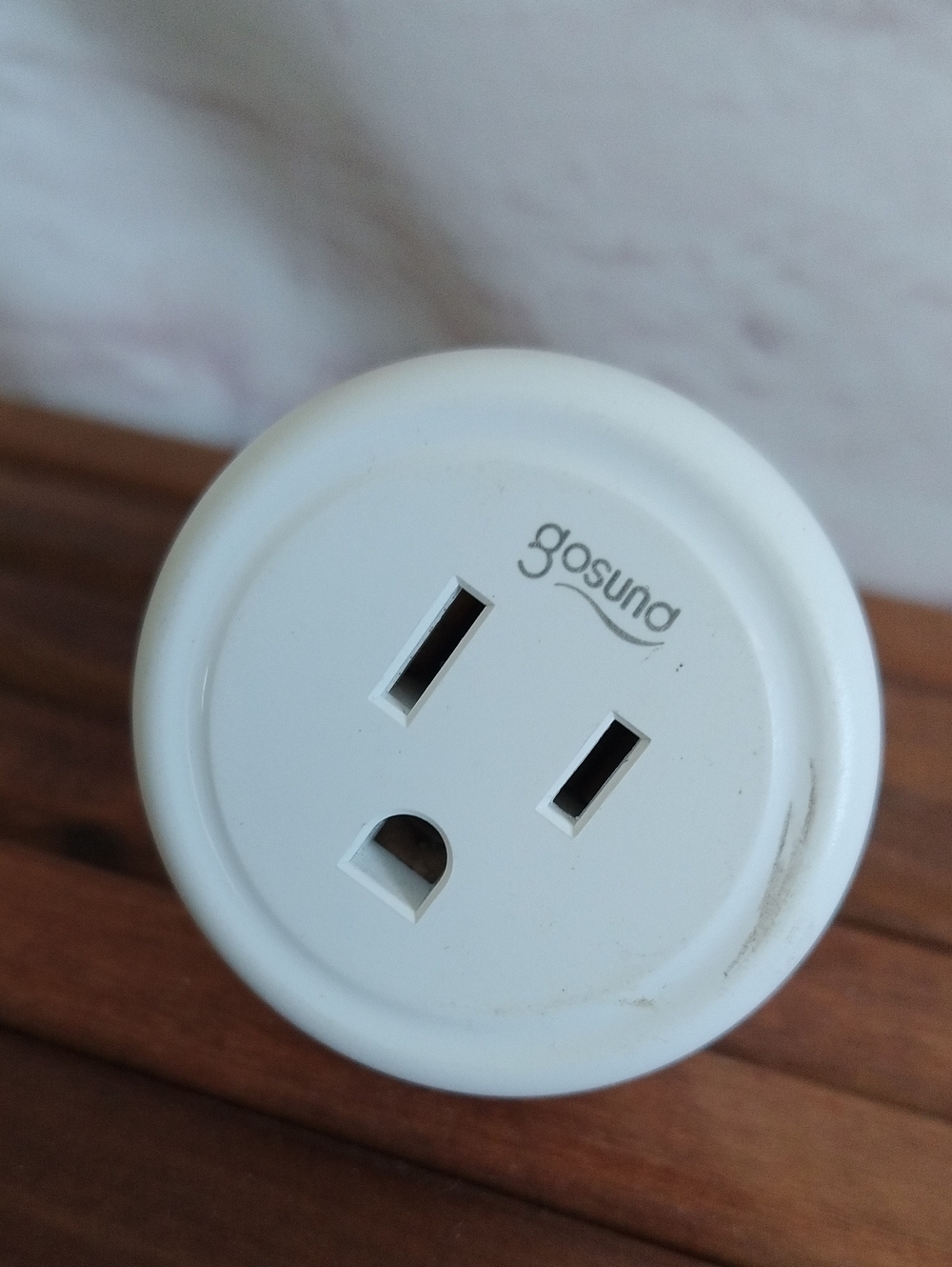 White Smart Plug Adapter - WiFi Outlet Controller